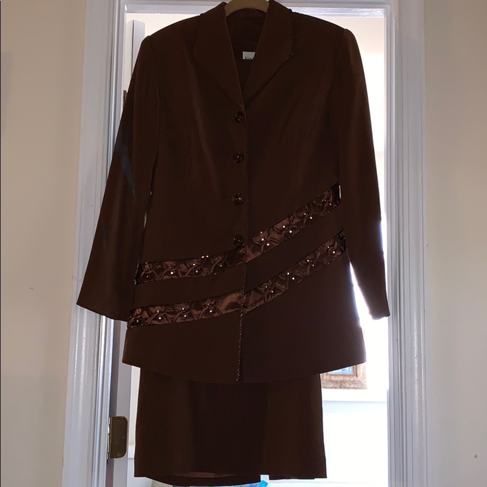 Natalli Barri 3pc Skirt Suit Sz 8 Brown Embellished Jacket Tank Boutique Church